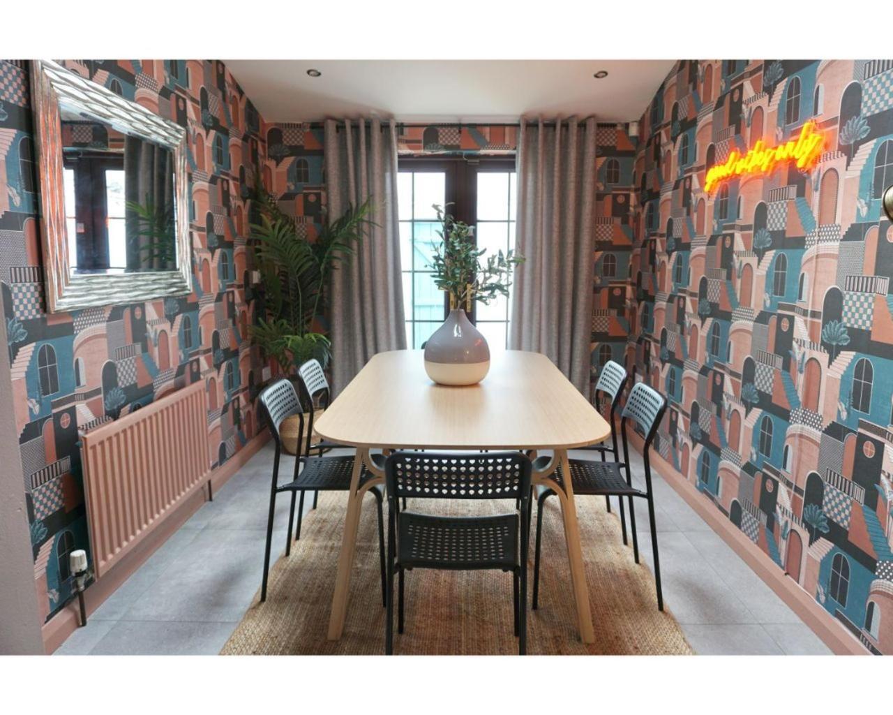 Central Belfast Apartments The Village House Exterior foto